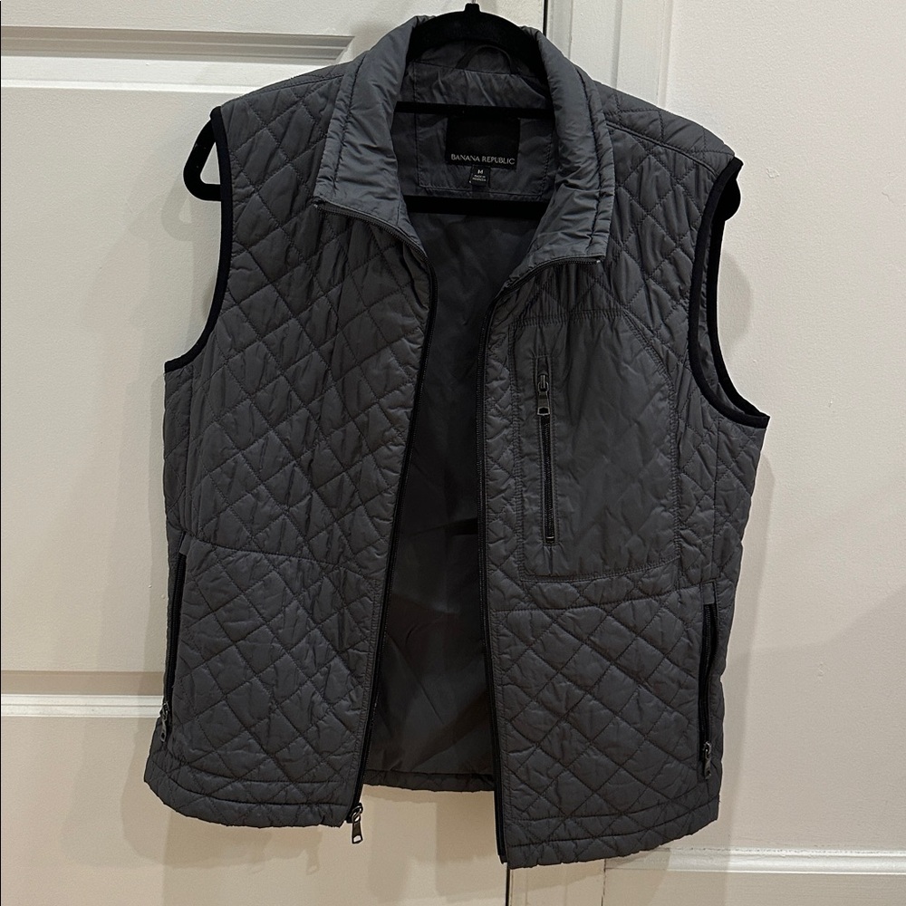 Banana Republic Men's Quilted Dark Gray Vest